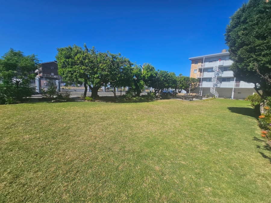 To Let 2 Bedroom Property for Rent in Blomtuin Western Cape